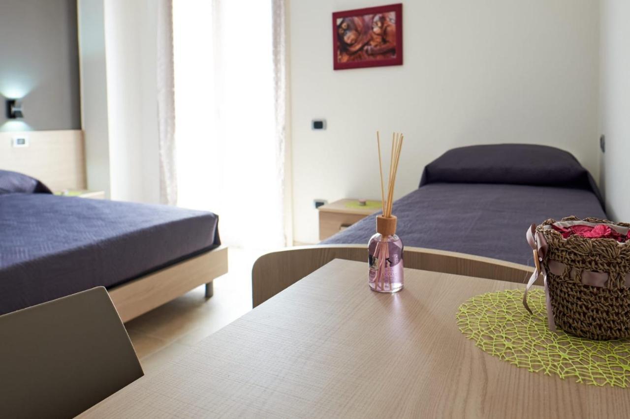 Bouganville House - Casa Vacanze Triparni Екстериор снимка
