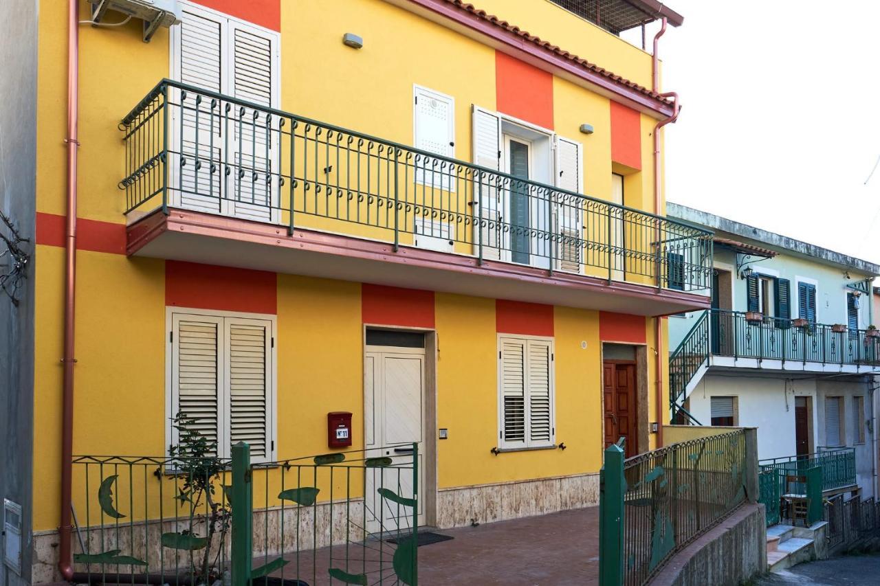 Bouganville House - Casa Vacanze Triparni Екстериор снимка